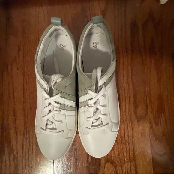 Seychelles Other - Seychelles sneaker